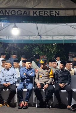 Lautan Cahaya dari Bukit Halimun, Menelusuri 27 KM Gema Takbir di Kabupaten Banggai