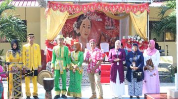 SMAN 2 Luwuk Peringati Hari Kartini ke 62 Dengan Berbagai Lomba Dan Luncurkan Lagu Perdana Bahasa Daerah Saluan “POTOUTUSANTO”