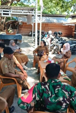 Sinergi Lintas Sektoral, Kelurahan Karaton Tata Kawasan Bahu Jalan demi Ketertiban Umum