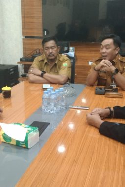 Musyawarah Penataan Peradaban Makam Syeh Quro, Laskar Agung dan Disdik Bahas Legalitas serta Pelestarian Budaya