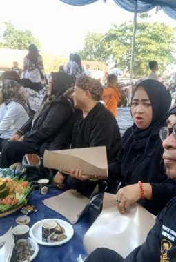 Hajat Bumi PGRI Kecamatan Tirtamulya Berlangsung Meriah, Perkuat Silaturahmi dan Pelestarian Budaya Lokal